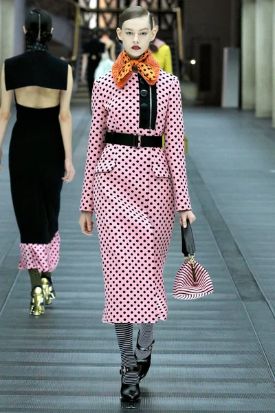 Look 38